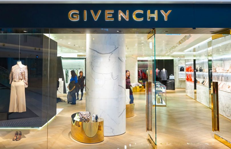 Givenchy будет продвигать свою весеннюю коллекцию 2022 года через NFT